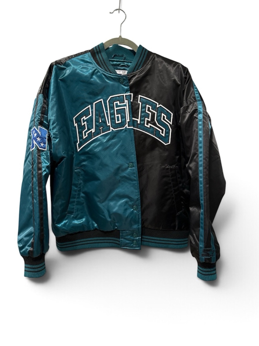 Philadelphia Eagles Women’s Satin Starter Jacket NWOT Size Large
